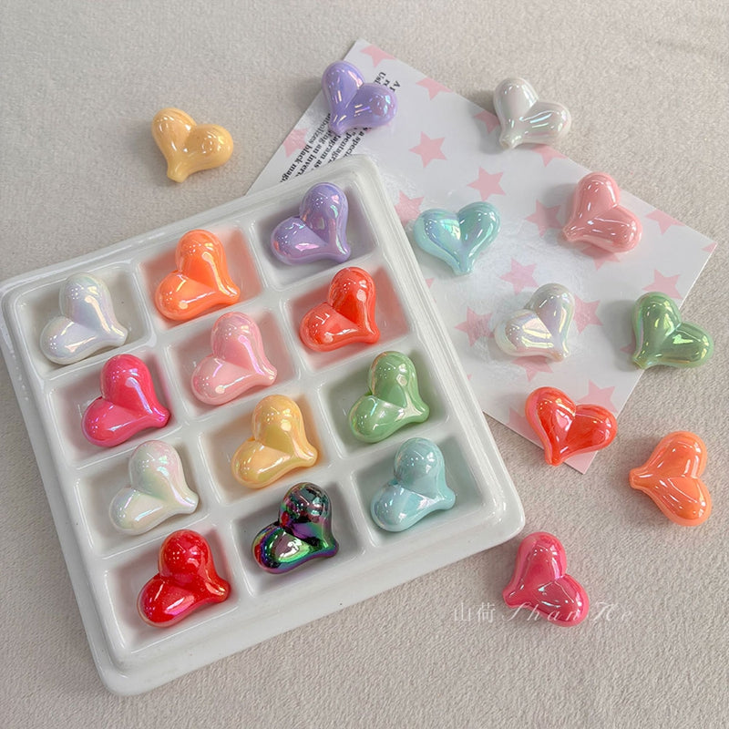 Perles acryliques du coeur irisées