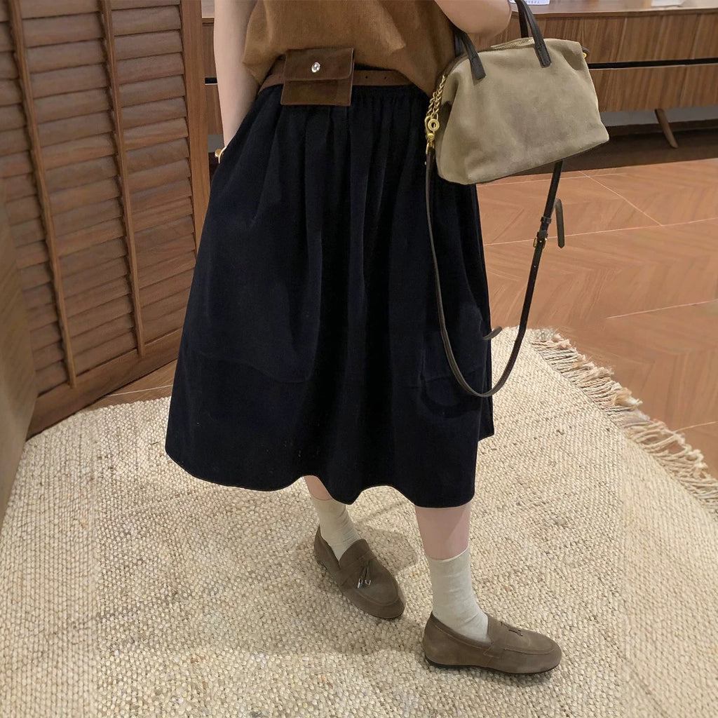 Jupe de coton de couleur café avec une ceinture pour femmes