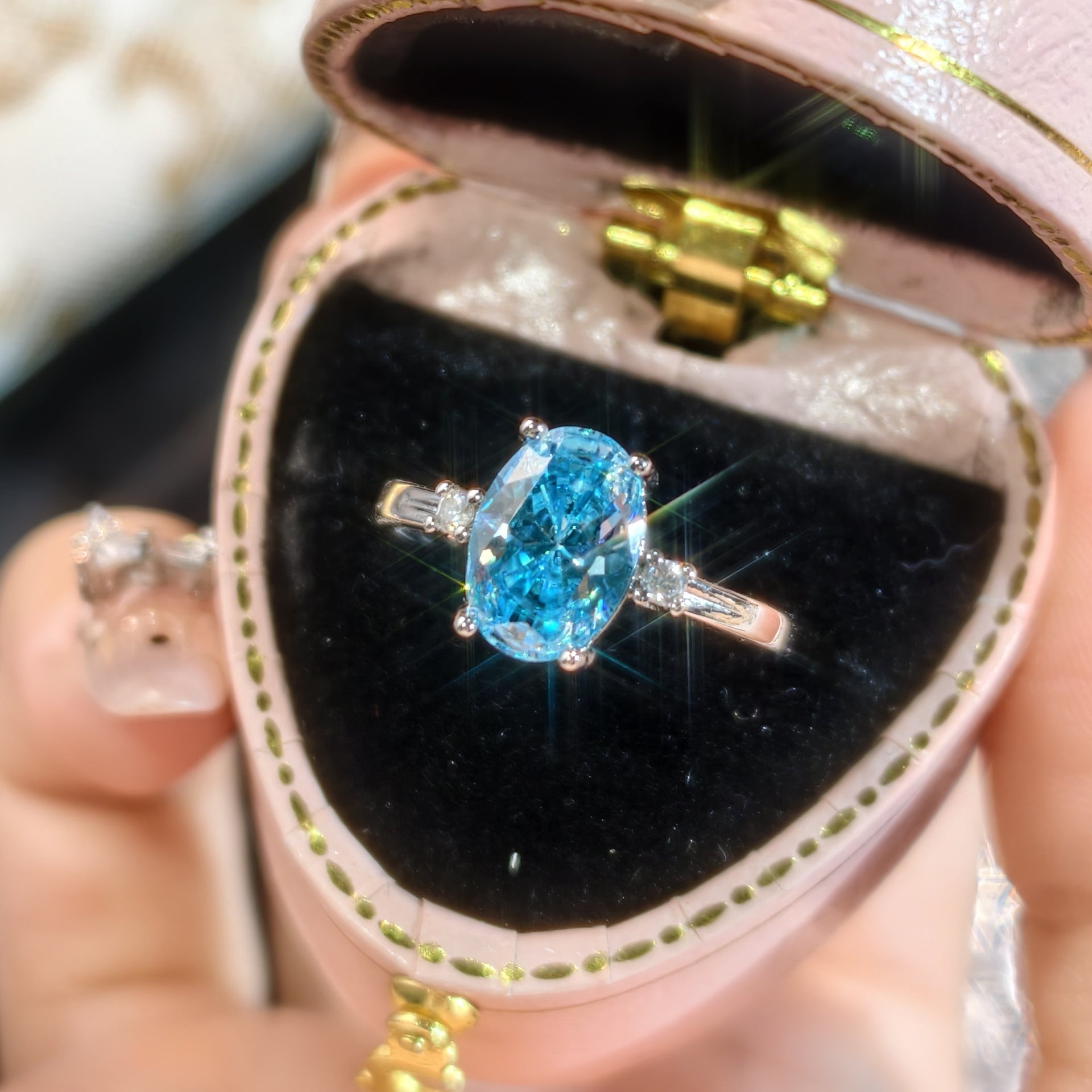 Para Green Ice Flower Cut Sparkling Crushed Ice Zircon Proposition Anneau ouvert pour les femmes Fashio