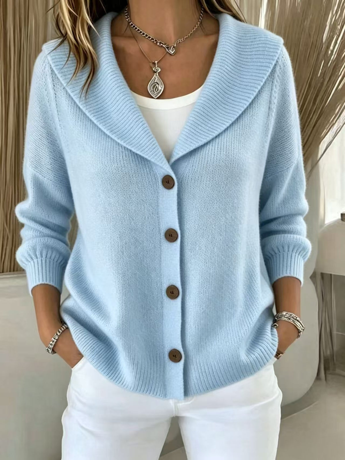 Sweater à bouton tricoté couleur solide