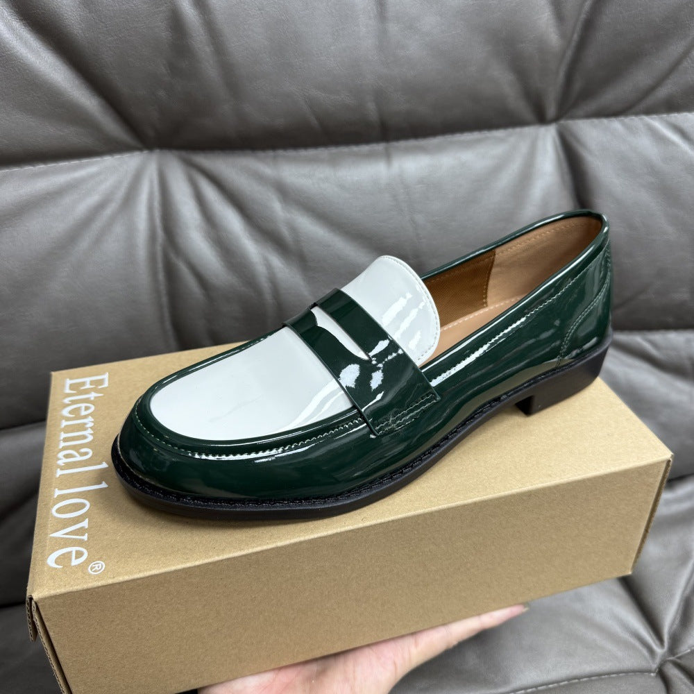 Chaussures en cuir slip-on style britannique