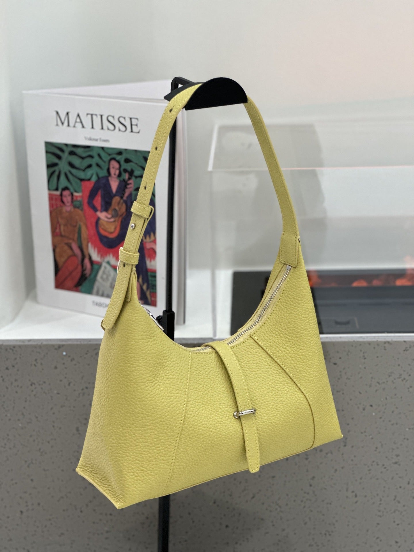 Sac en cuir de baidie pour femmes Sac de domptage en cuir de première layer Sac à épaule de style français Cres