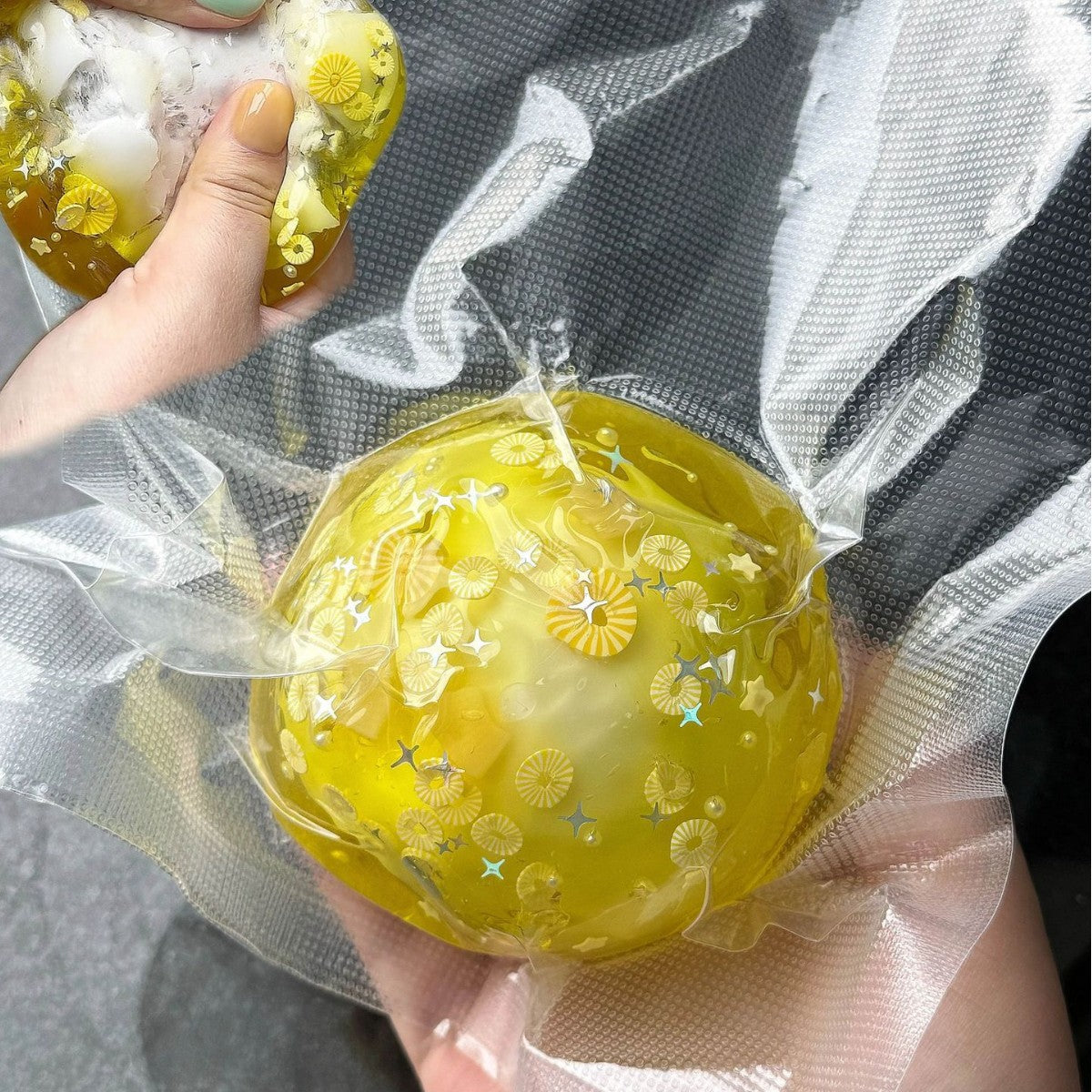 Balle artisanale à thème de Noël