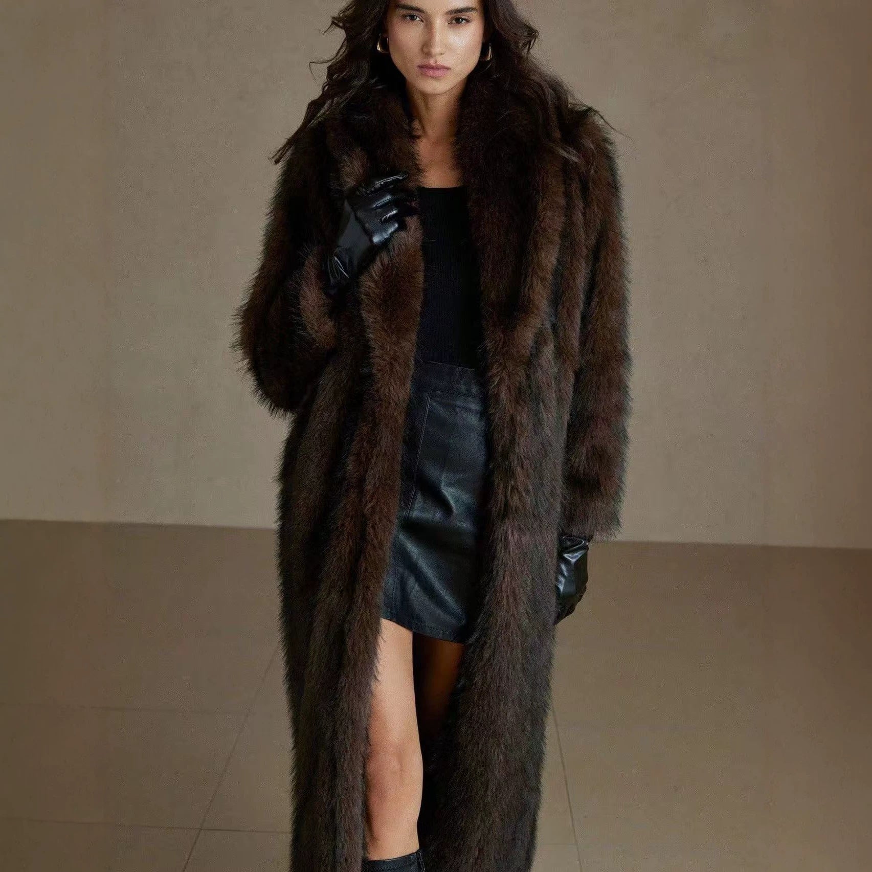 Manteau de fourrure de faux longue pour les femmes pour l'automne et l'hiver
