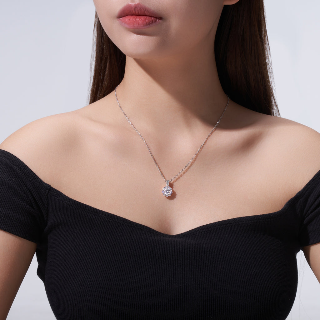S925 Argent Sterling 1ct D Couleur VVS1 Collier en moisanite 40cm Halo Design Platinum plaqué