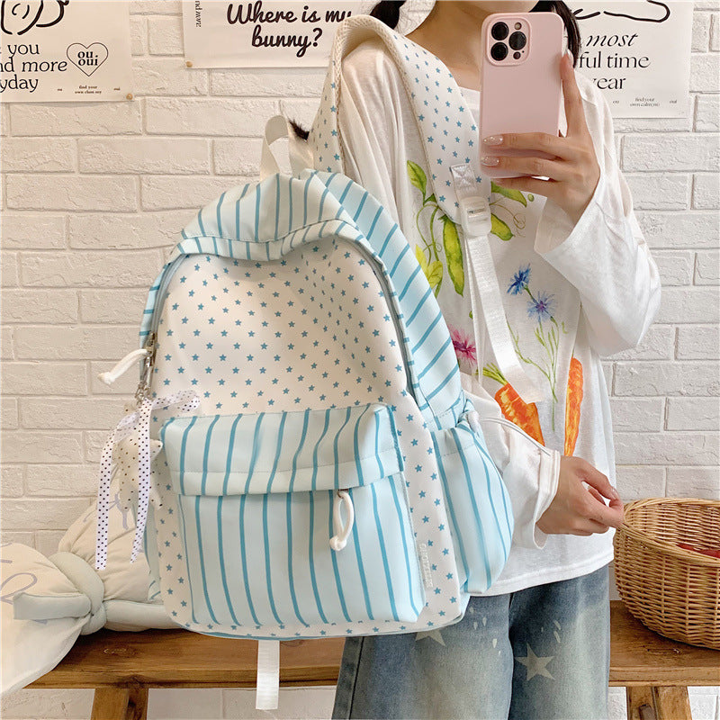 Sac à dos léger étudiant pour le transport et le voyage avec un design superbe
