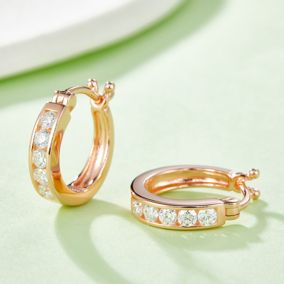 3.3g S925 Boucles d'oreilles en argent sterling en moissanite à 10 tons 15,5mm