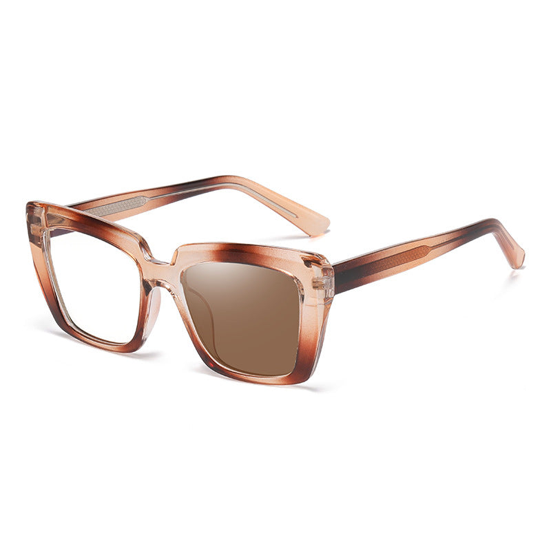 Lunettes de soleil de style européen et américain avec verres à changement de couleur