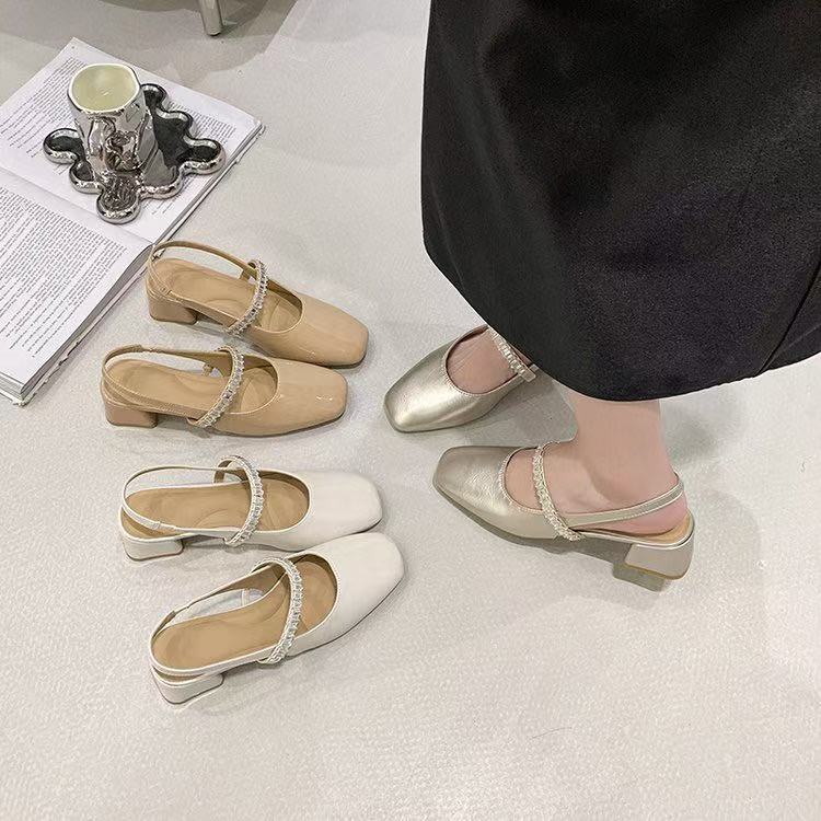 Femmes Comfort Square Toe Strass Block Heel Sandales aux pieds fermés
