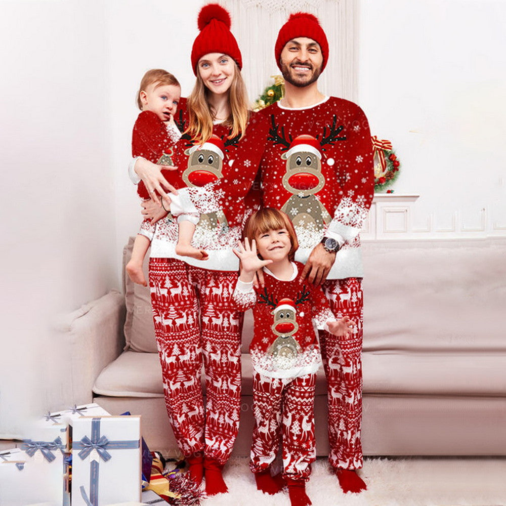 Ensemble de parents-enfants à manches longues imprimé de Noël