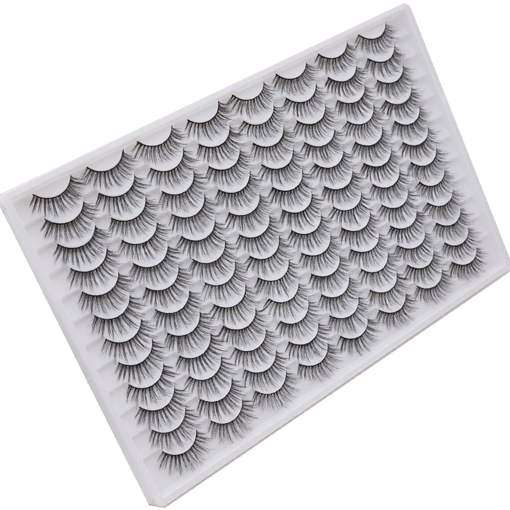 Les faux cils 3D sont multicouches