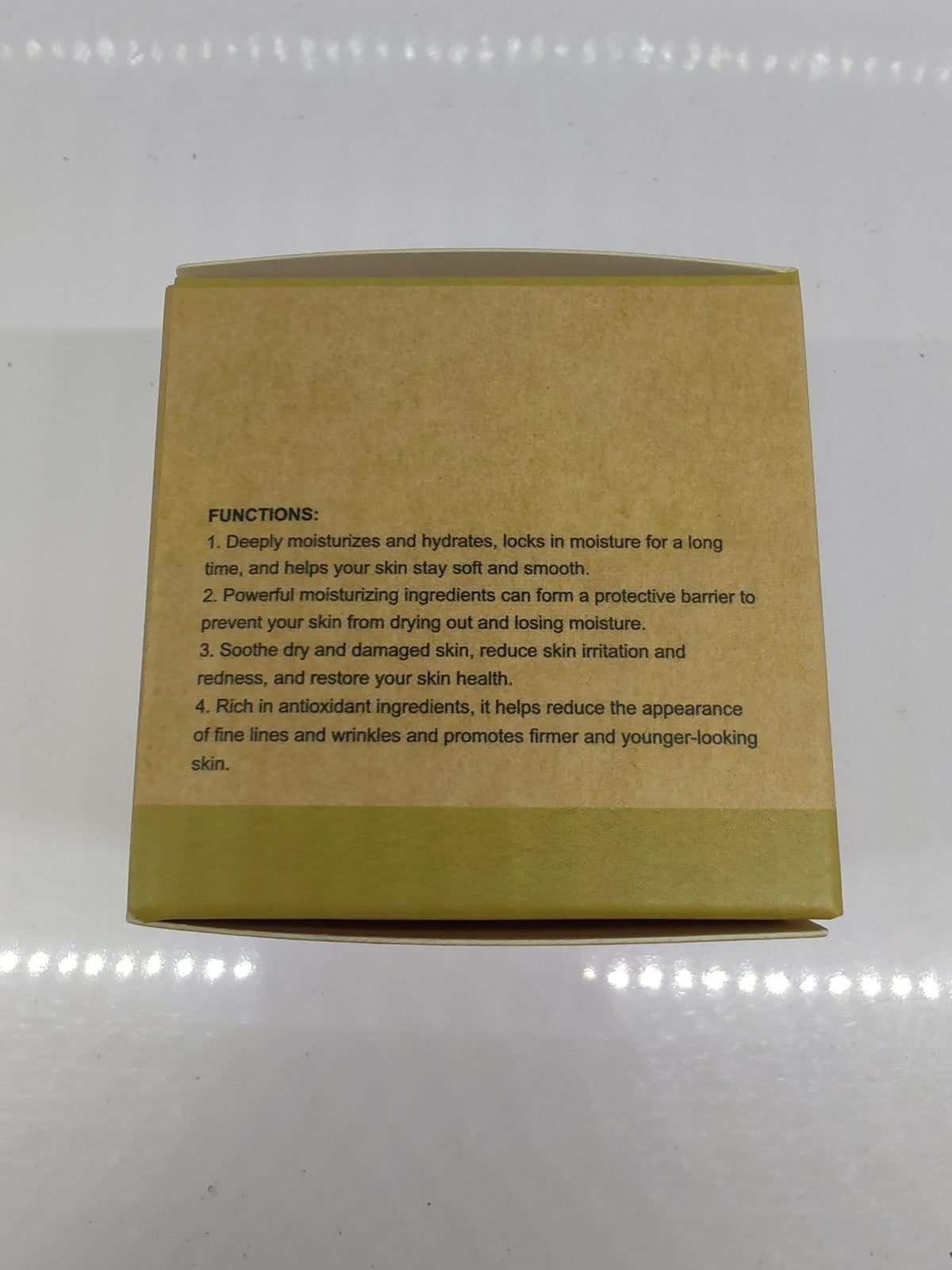 Crème de suif et d'humidité du visage