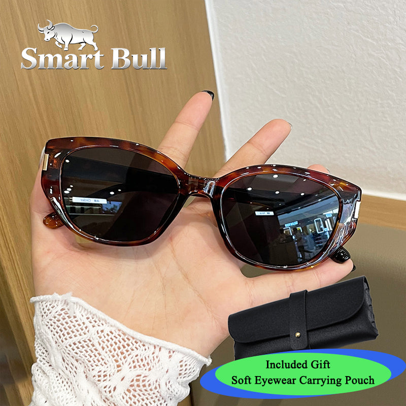 Vieilles Lunettes de soleil pour dames à oeil de chat