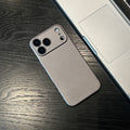 Boîtier magnétique de téléphone mobile abrasif sans glissement en silicone avec objectif