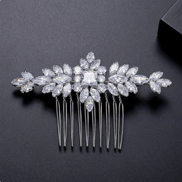 S925 Pure Silver Moissanite Fashionable Peigne Cheveux Mariée Vêtements de coiffure de luxe légers