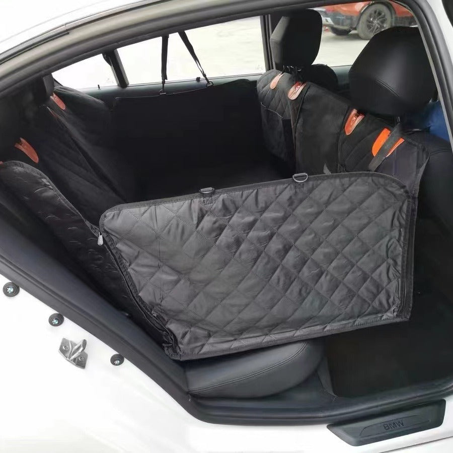 Couverture de siège de voiture prolongée avec un tapis pour animaux de compagnie pour véhicules