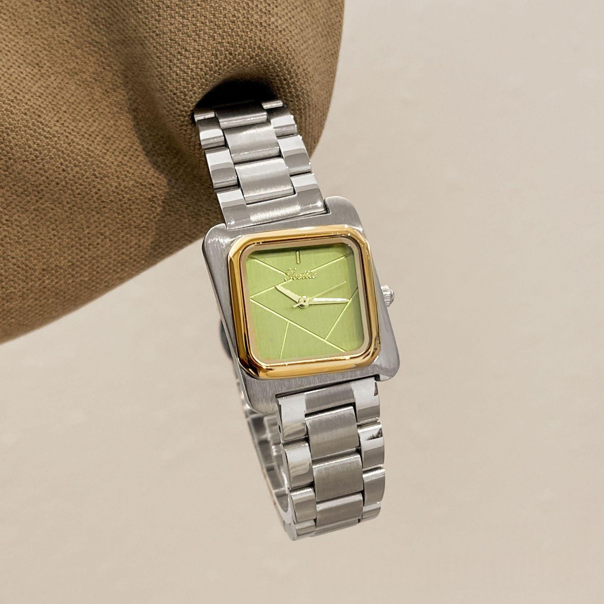 Montre Quartz étanche en acier carré