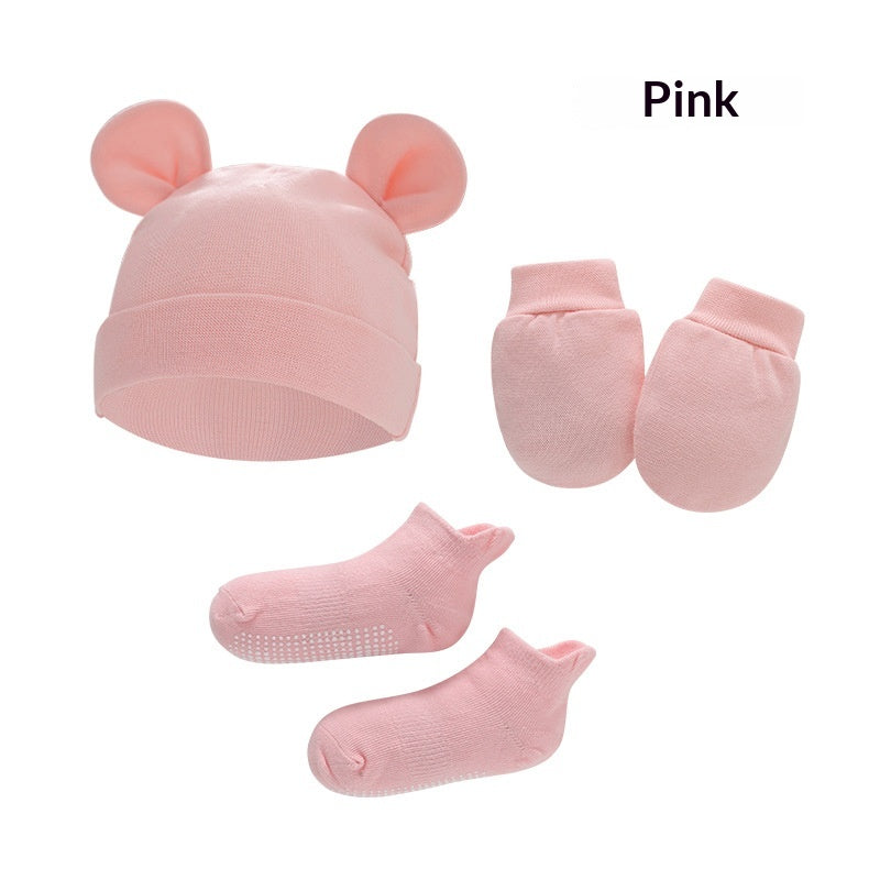 Chapeau nouveau-né Mittens et chaussettes avec des chaussures en caoutchouc