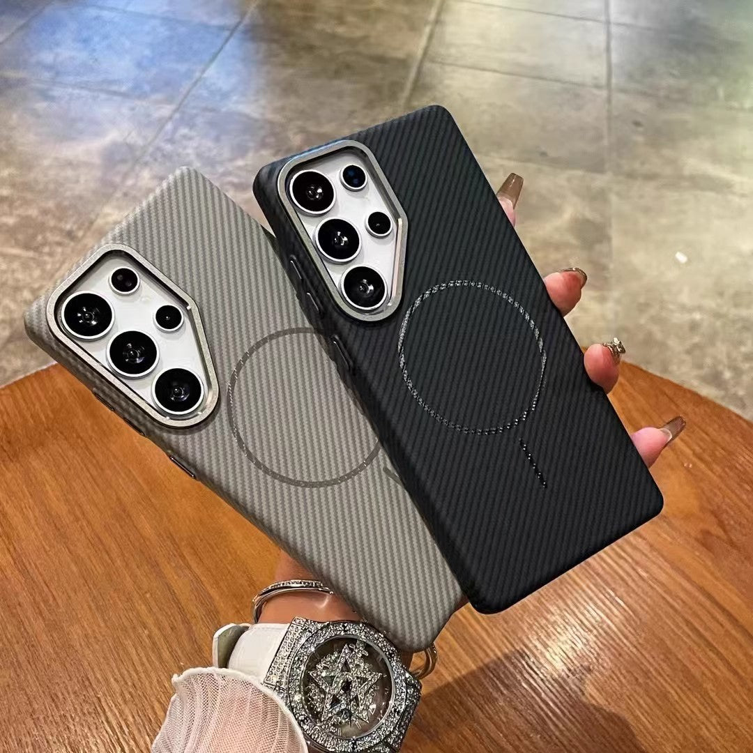 Coque de téléphone Fibre de carbone Fine Circle Aspiration magnétique S24ultra Kevlar Résistance à la chute
