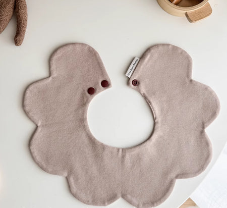 Super doux en coton peigné bébé tache de lait prévenir les pétales bib