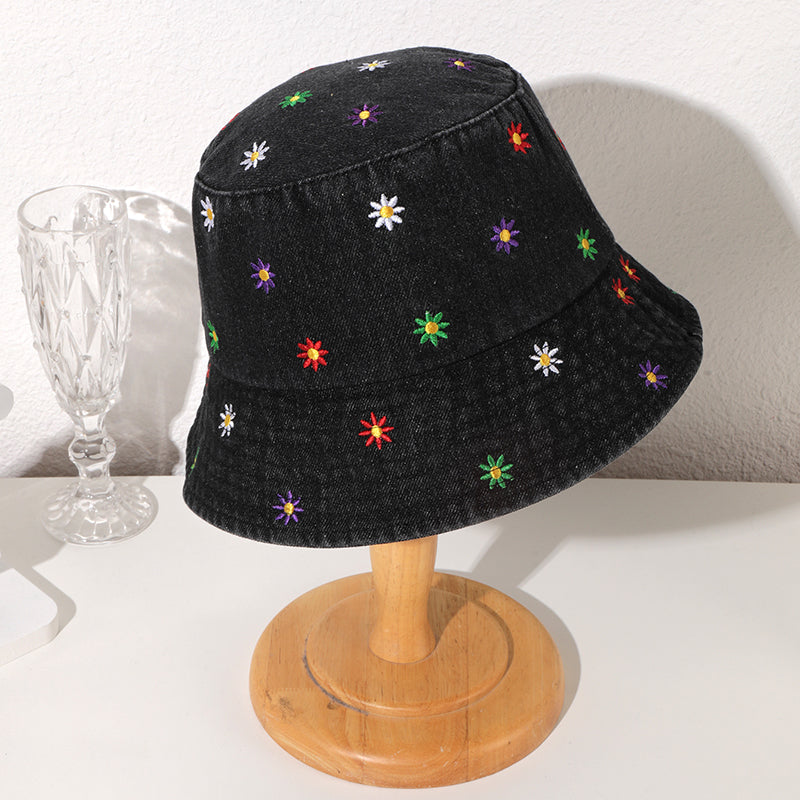 Chapeau de bateau de style rétro polyvalent de la petite fleur des femmes d'été est adapté pour Outdo