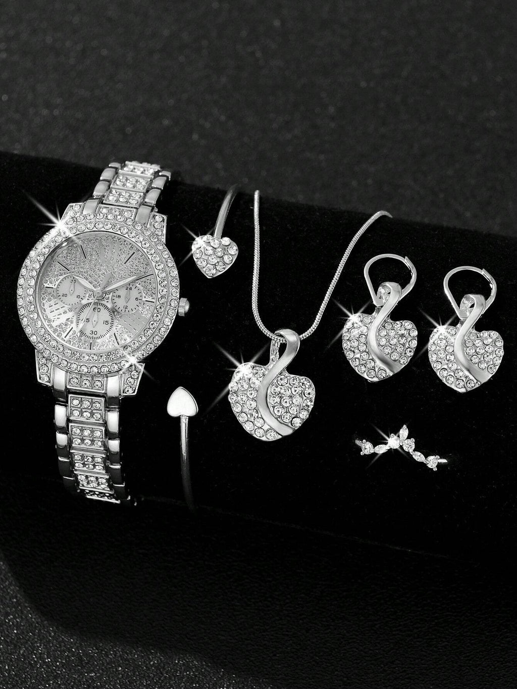 Ensemble de montres haut de gamme à la mode incrustées de diamants