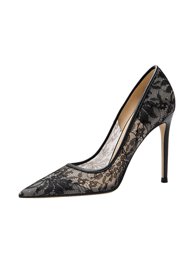Talons hauts en dentelle pour femmes de plus grande taille