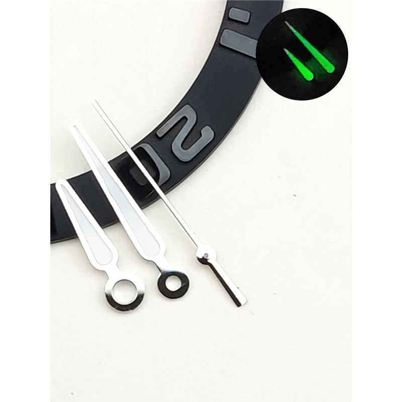 Pilotes Montre à trois mains à mains lumineuses vertes