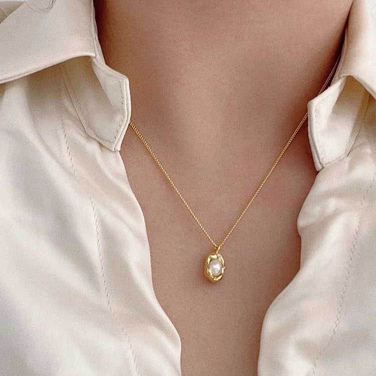 Chic collier chaîne perle de sweater Faux femmes Niche de luxe collier de col de tempérament Chai