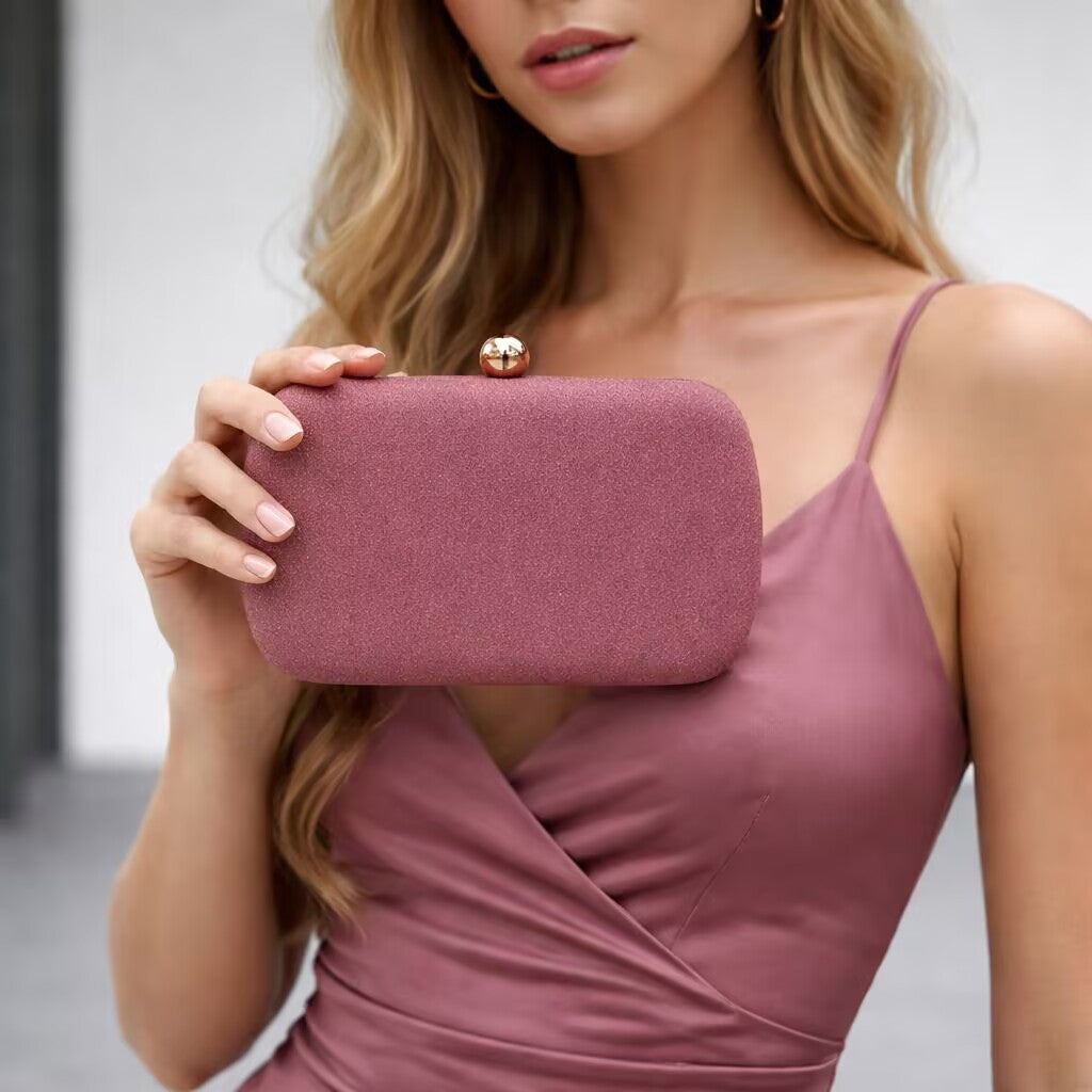Croix-corps et sac d'embrun pour les femmes