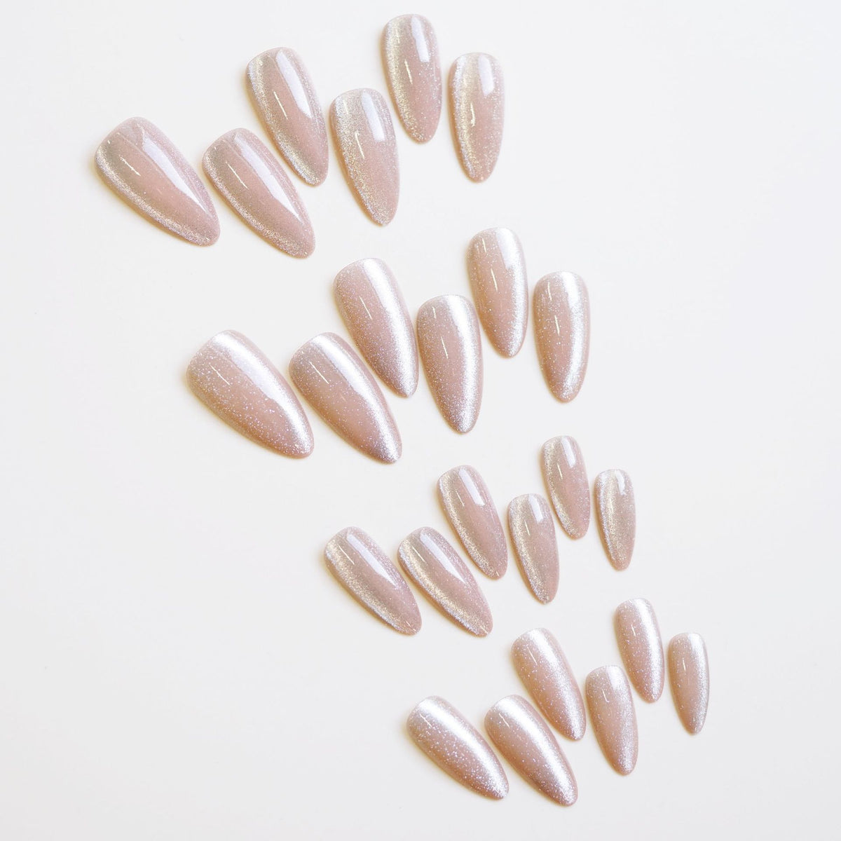 24 pièces de produits pour ongles à la main