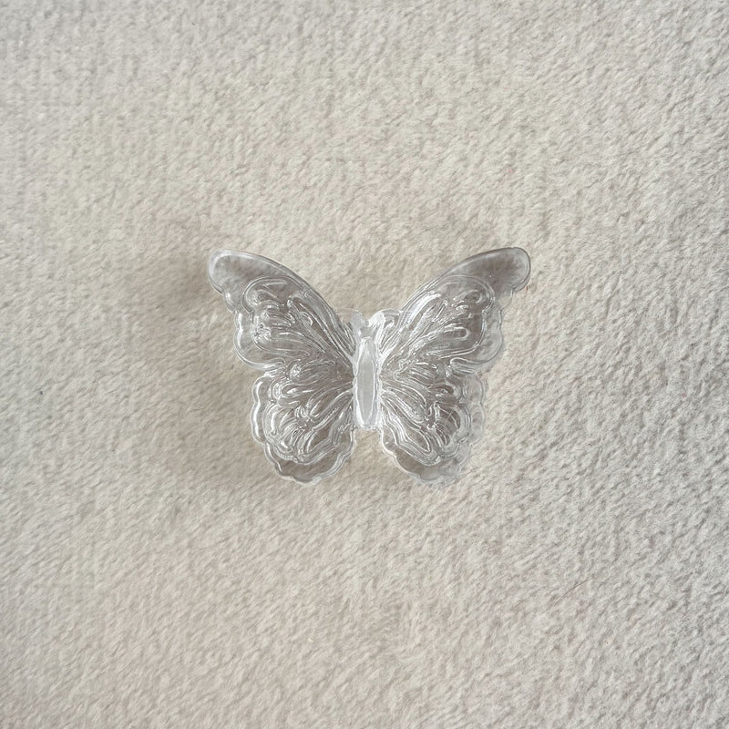 Perles de papillon acrylique détaillées