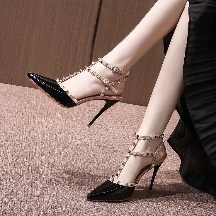 Rivet Nu de chaussures à talons hauts pour femmes