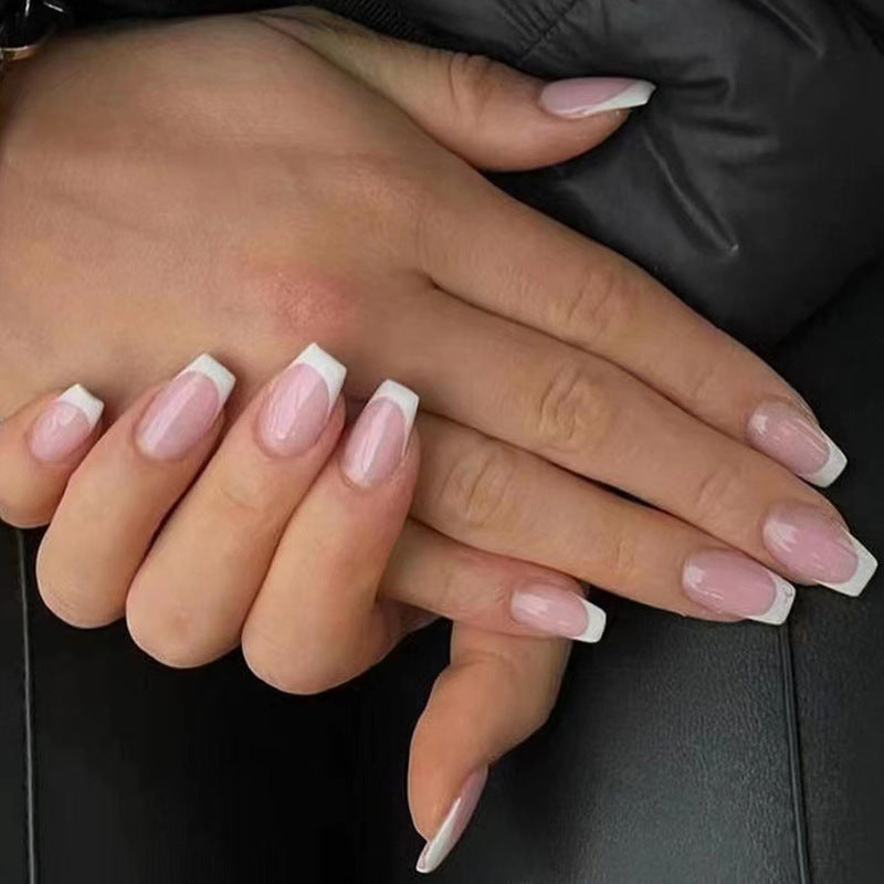 Décorations pour ongles blancs au clair de lune