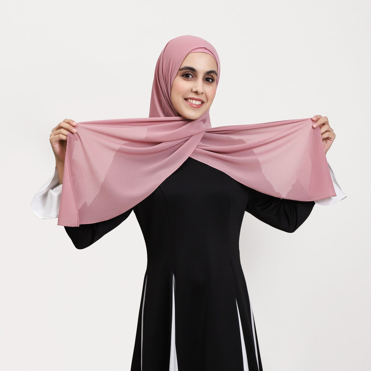 Set à capuche et foulard de même couleur