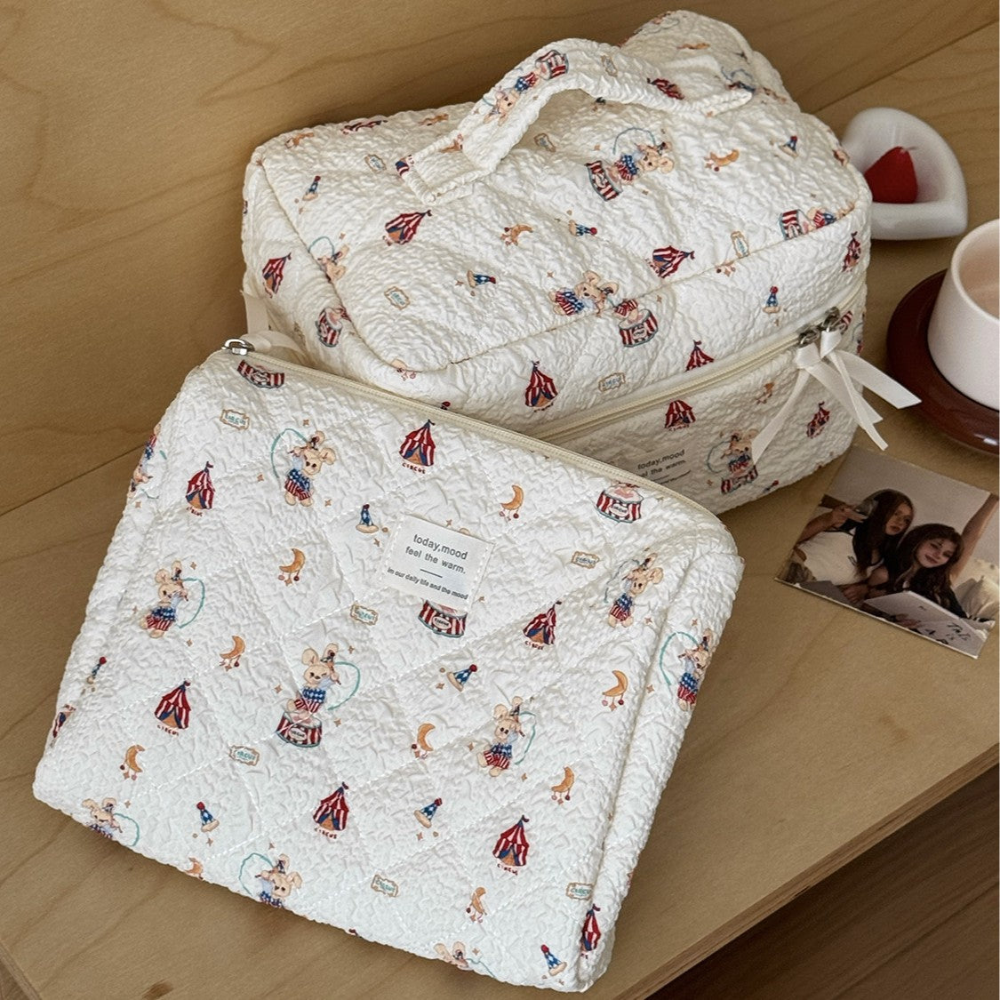 Sac de maquillage Rabbit Paradise Travel Sac de toilette portable de grande capacité