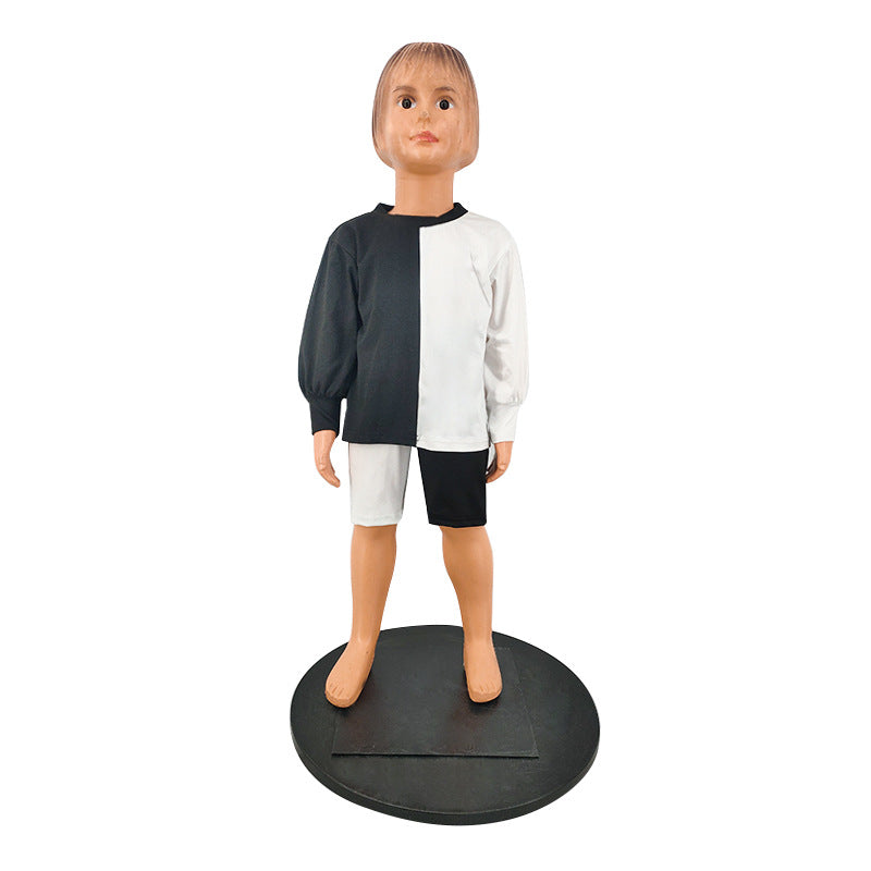 Black and white contrasting color Parent-child style