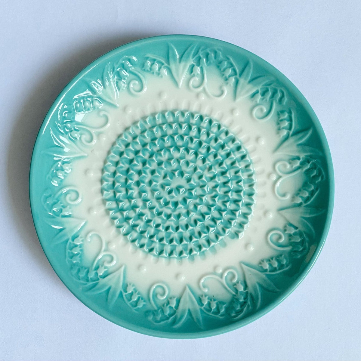 Ceramic domestic garlic grinder