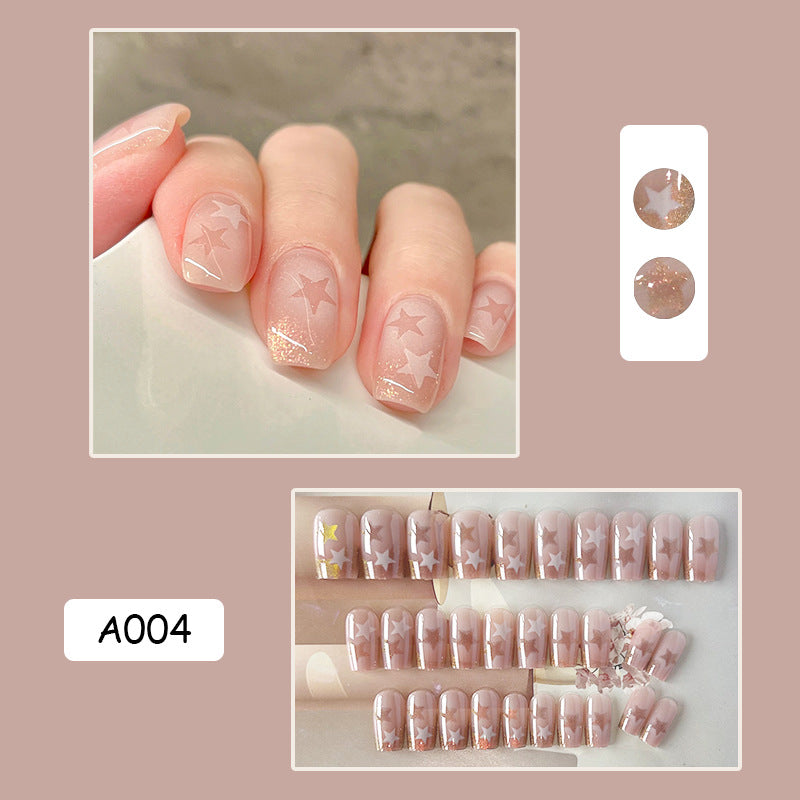Série d'oeil de chat porter des ongles d'été