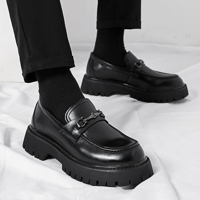 Mocassins d'affaires de style britannique avec un gros orteil