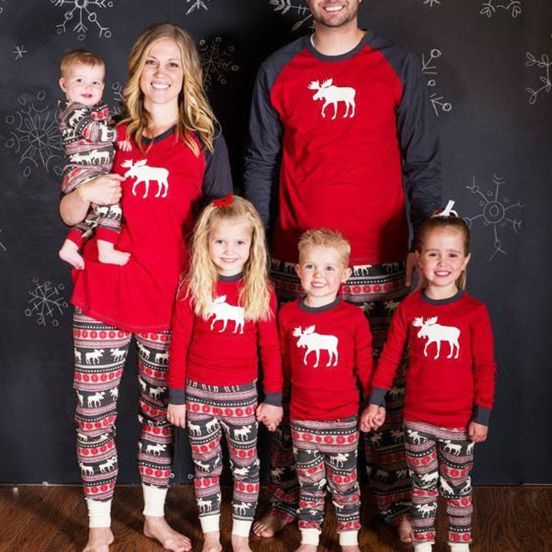 Pyjama de Noël en famille
