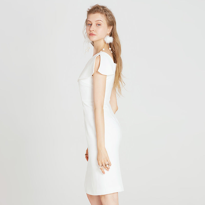 Robe blanche fractionnée