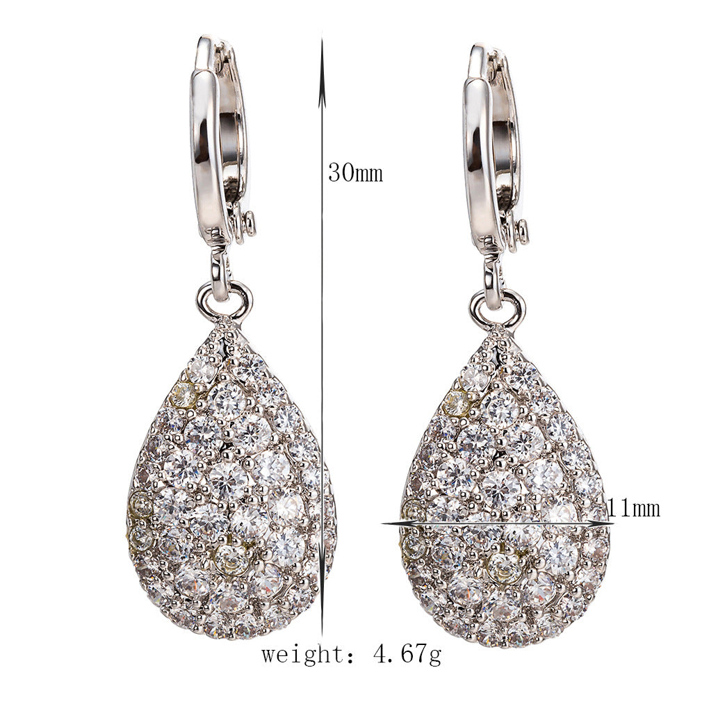 Collier en forme de goutte