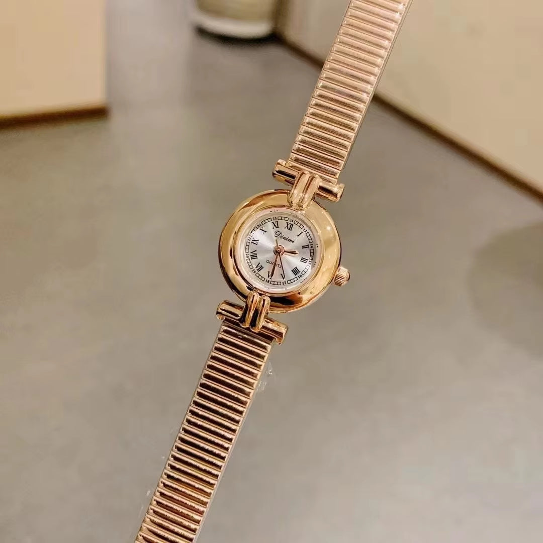 Fashionable Tendance Quartz Montre Rétro Lampe Luxueuse Montre Femme