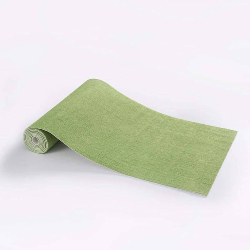 Couper pour s'adapter aux tapis autocollants