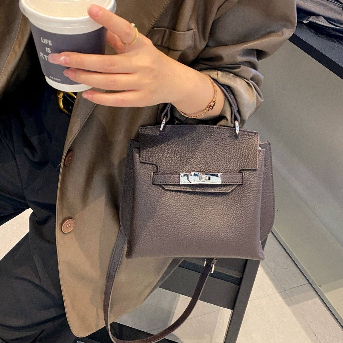 OEM-ODM Customisable TOGO Top-couche Cowhide Kelly Sac