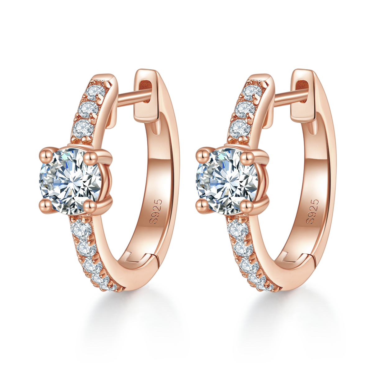4.1g S925 Boucles d'oreilles en argent sterling de 5mm pour femmes Huggie Ho plaqué platine