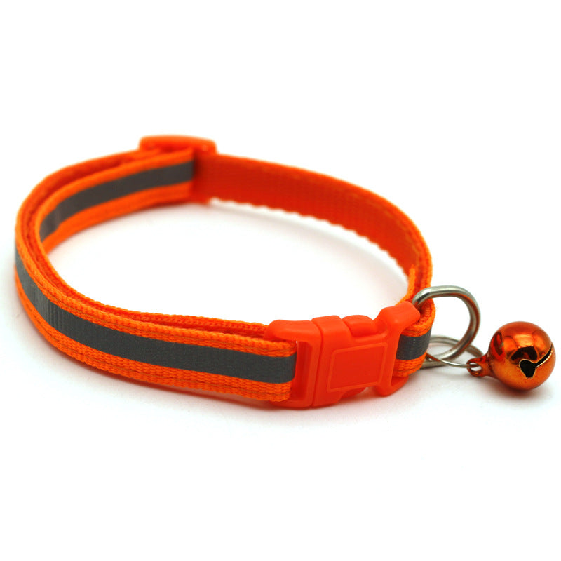 Collier de poupée en peluche avec boucle colorée