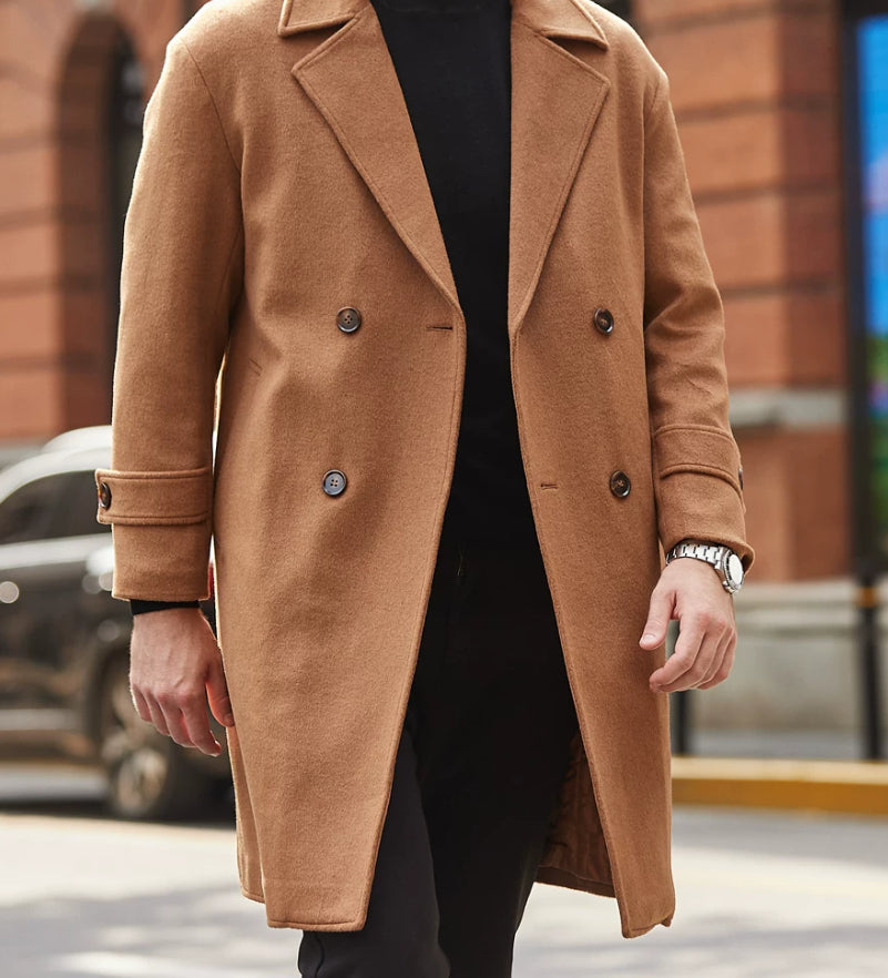 Manteau de tranchée en laine à épaule rabattue