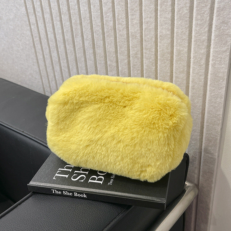 Sac de maquillage en peluche souple et moelleux pour les filles